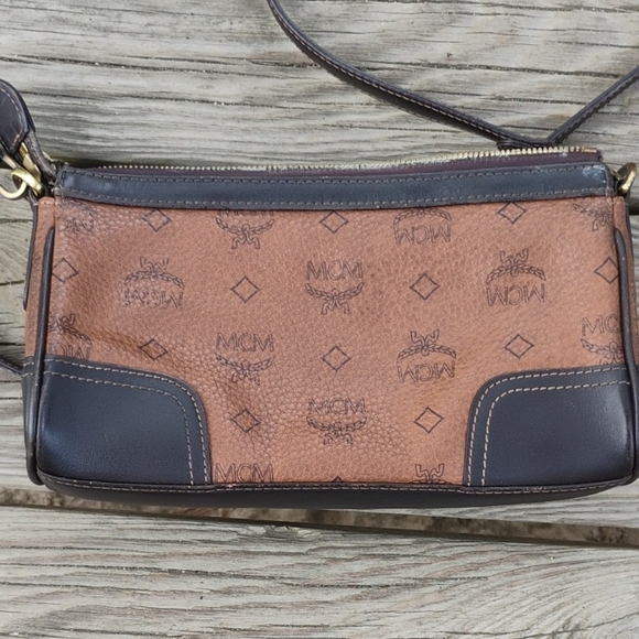 MCM Tan and Black Logo Shoulder Bag - Picture 8 of 12